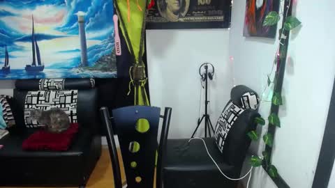 lindsey_2023 online show from February 28, 12:09 pm