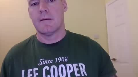 Snapshot of lingerielover234 chatting on January 3, 1:57 pm lingerielover234 online show from January 3, 1:57 pm