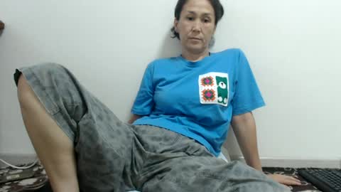 LinKissKiss online show from June 18, 5:24 am