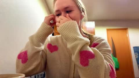 Rose online show from February 8, 2:42 pm