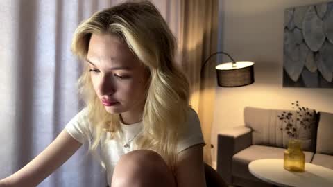 Emma online show from April 10, 10:20 am