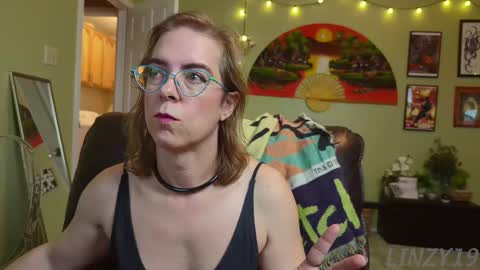 Linzy19 online show from September 24, 2:35 pm