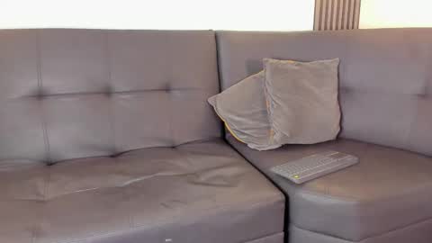 Lio online show from February 24, 3:53 am