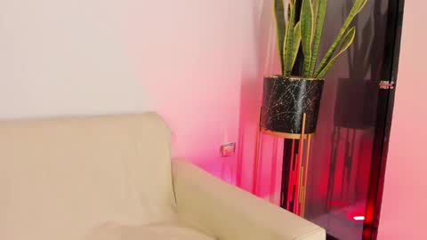 Liorah wolf online show from April 12, 8:57 pm