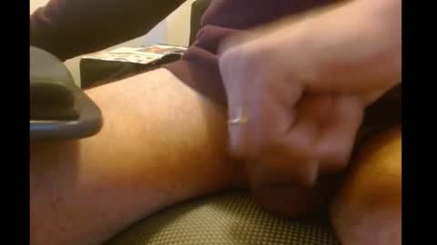 lip_balm online show from January 10, 11:10 pm