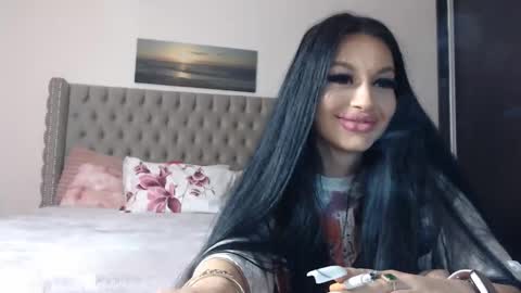 Lisa online show from April 3, 7:54 pm