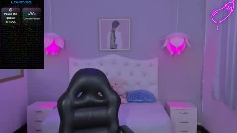 Lisa online show from December 15, 6:37 pm