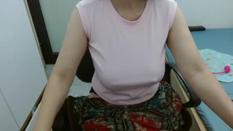 lisa_1011 online show from July 24, 9:17 am