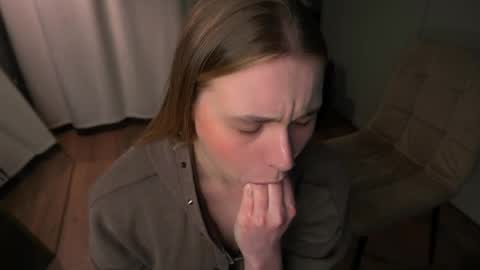 Elisabeth or Lisa online show from April 7, 8:44 pm