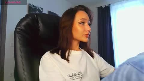 Lisa online show from February 1, 9:39 am