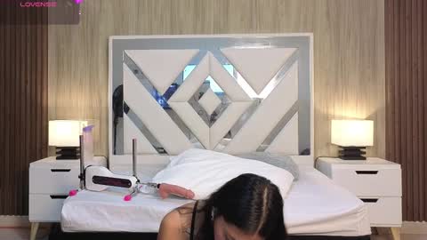 lisa_sweetas online show from February 3, 7:40 pm