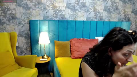 lisacroft online show from October 28, 8:15 am