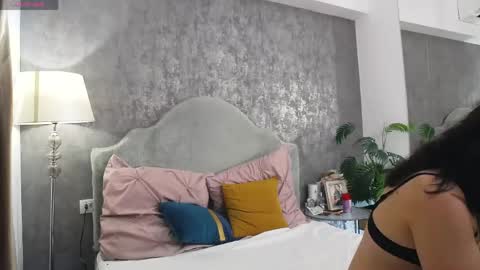 lisacroft online show from June 5, 7:58 am