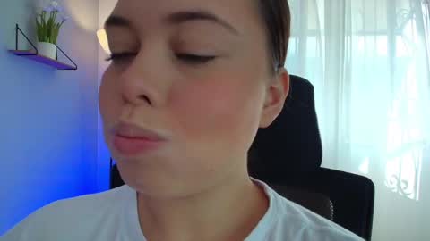 Lisbet online show from February 26, 2:27 pm