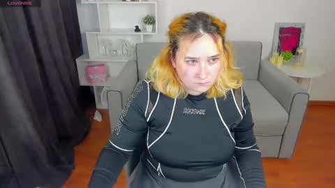 lissa_jamess online show from November 27, 10:23 am