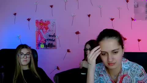 lissa_night online show from April 18, 7:07 pm