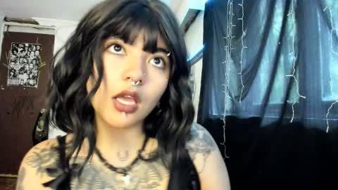 Little Riot online show from December 17, 1:18 pm