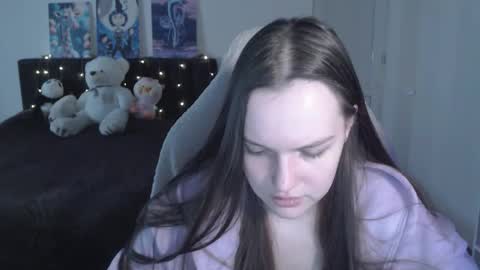 little__flowers online show from March 7, 9:09 am