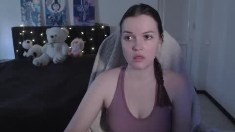 little__flowers online show from November 1, 8:57 am