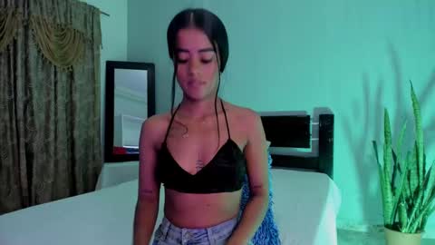 little_abbye online show from October 1, 11:53 am