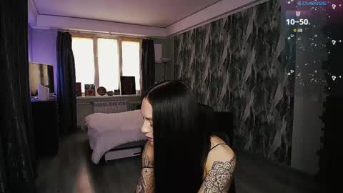 Birdy online show from March 23, 2:00 pm