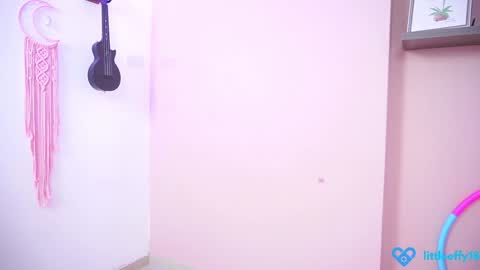 Little Effy online show from February 3, 11:36 pm