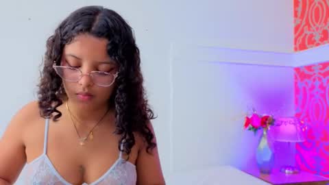 little_lilith_apple online show from December 19, 9:54 pm