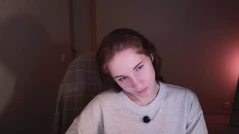 little_pretty_woman online show from October 2, 7:45 pm