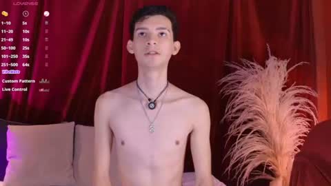 Juan Ferrer online show from June 15, 1:58 pm