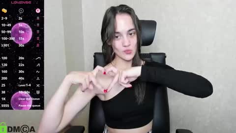 littleashleyy online show from February 18, 6:52 pm