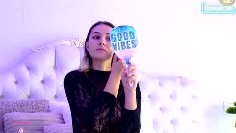 littleblondbunny online show from March 9, 6:07 am