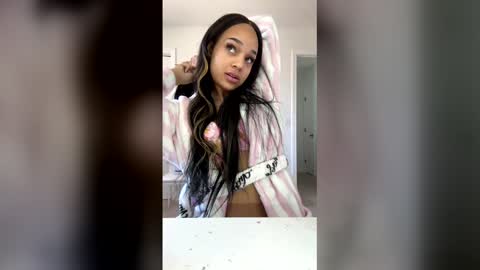 LittleCutieChloe online show from April 9, 4:34 pm