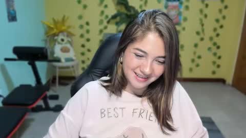 Mia  Wednesday to Sunday 730 am to 1030 am Colombian Hour D online show from February 27, 6:39 am