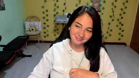 Mia  Wednesday to Sunday 730 am to 1030 am Colombian Hour D online show from July 23, 2:20 am