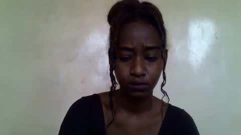 littlesandie online show from September 22, 6:17 am