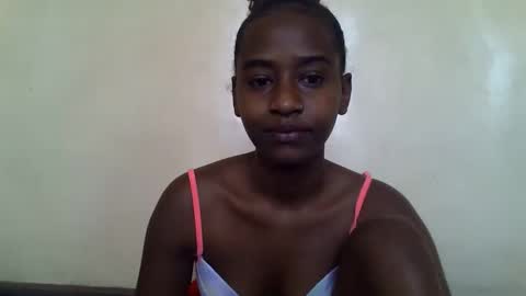 littlesandie online show from October 9, 6:08 am