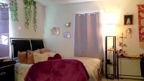 Eliza online show from January 16, 2:37 pm