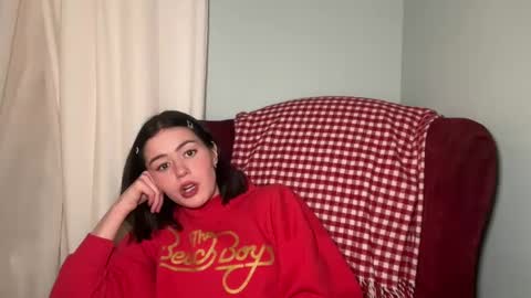 Snapshot of littlesugarpea chatting on February 9, 1:33 am Little Sugar Pea online show from February 9, 1:33 am