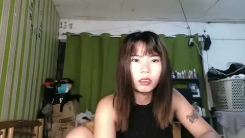 littleyazz_ online show from December 22, 11:00 am