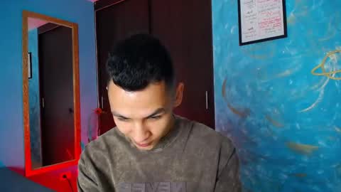 Snapshot of liuscast_22 chatting on January 24, 12:31 pm Luis Castro  online show from January 24, 12:31 pm