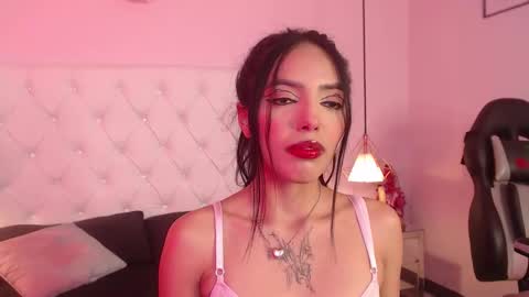 Nicky online show from February 19, 7:57 pm