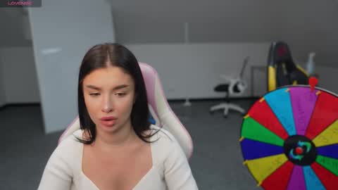 Sheryl online show from February 18, 12:49 pm