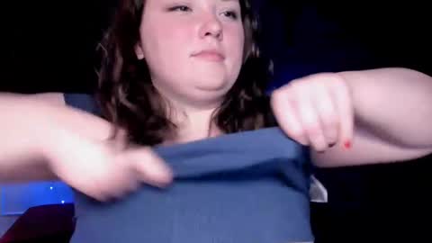 Snapshot of livinsubspace chatting on February 16, 5:04 am Liv online show from February 16, 5:04 am