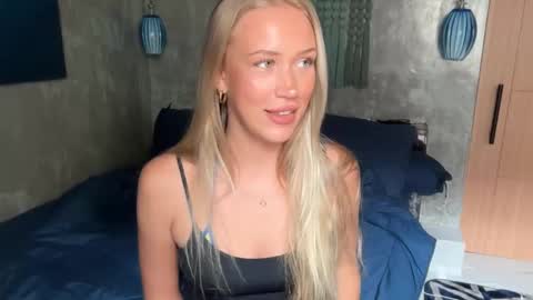 olivia online show from February 9, 3:10 am