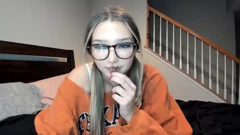 Livvy online show from January 27, 6:08 am