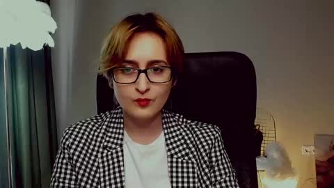 LixeLuna online show from May 21, 6:31 am