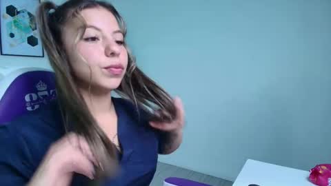 Liz  online show from April 11, 3:44 am