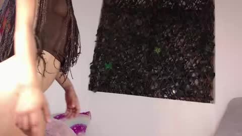 Liz Becker online show from December 2, 10:07 pm