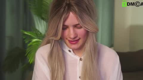 Sunnheart online show from February 8, 7:27 pm