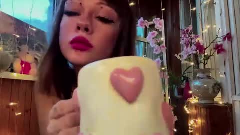 Malin online show from July 4, 5:16 pm